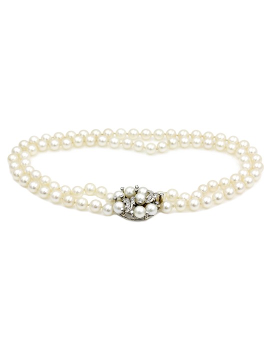Pearl Necklace with Diamond Clasp in Gold