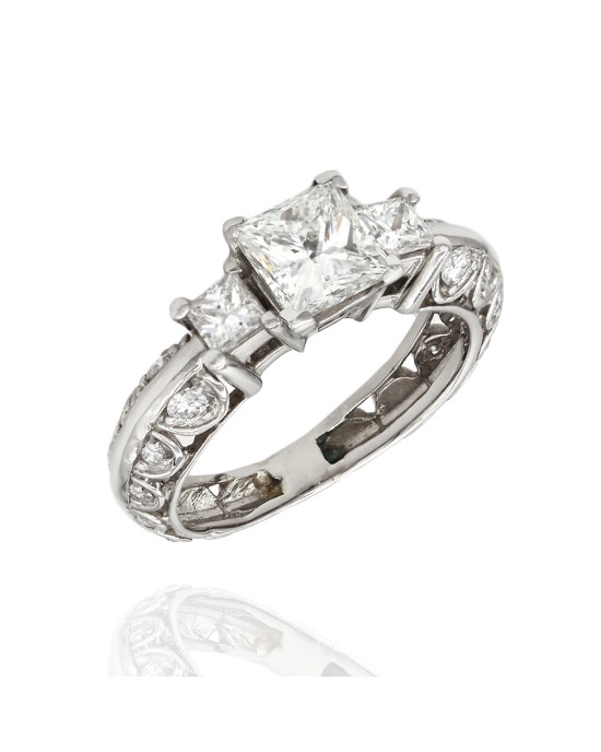 1.00ct VS2, H GIA Certified Princess Cut Diamond Engagement Ring in Platinum
