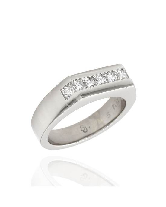 Princess Diamond Ring in Platinum
