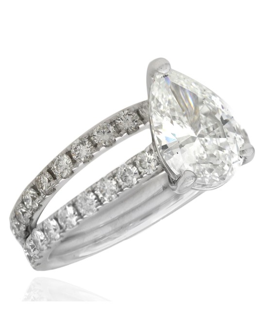 GIA Certified Pear Cut Diamond Solitaire Engagment Ring Set in 18KW