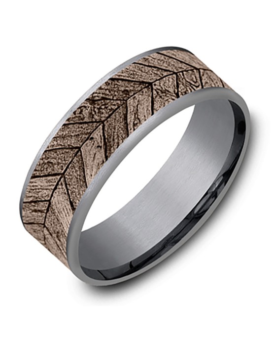 Gentlemen's Chevron Wood Pattern Comfort Fit Band in Tantalum and Rose Gold