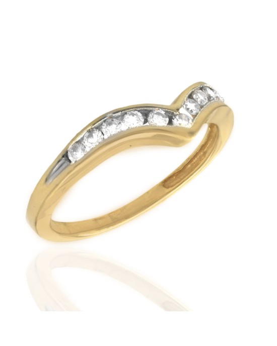 Diamond Chevron Ring in Yellow Gold