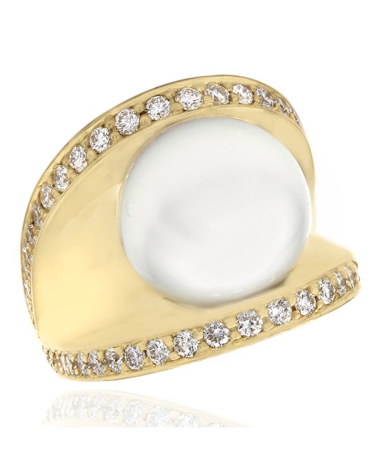 Pearl and Pave Diamond Ring in Gold