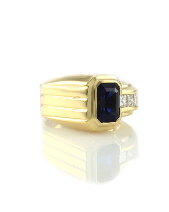 Emerald Cut Blue Sapphire & Princess Cut Diamond Ring in 18K Yellow Gold