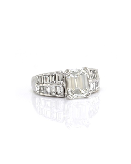GIA Certified Emerald Cut Diamond/Baguette Diamond Engagement Ring Mounting in18KW