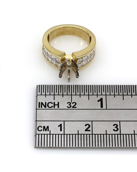 Invisible Set Diamond Mounting in Gold